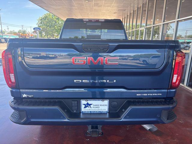 2023 GMC Sierra 2500HD 4WD Crew Cab Standard Bed Denali