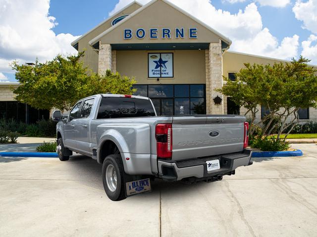 2023 Ford F-350 LARIAT