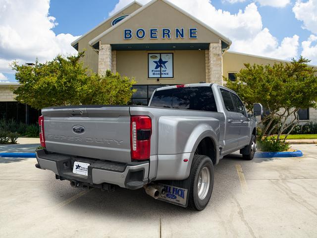 2023 Ford F-350 LARIAT