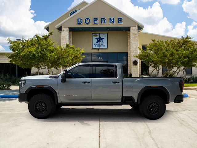 2024 GMC Sierra 2500HD 4WD Crew Cab Standard Bed AT4X