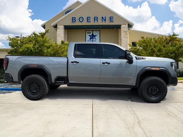 2024 GMC Sierra 2500HD 4WD Crew Cab Standard Bed AT4X