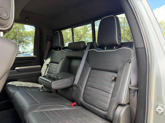 2024 GMC Sierra 2500HD 4WD Crew Cab Standard Bed AT4X