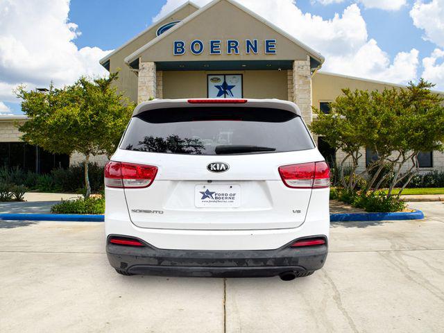 2017 Kia Sorento 3.3L LX