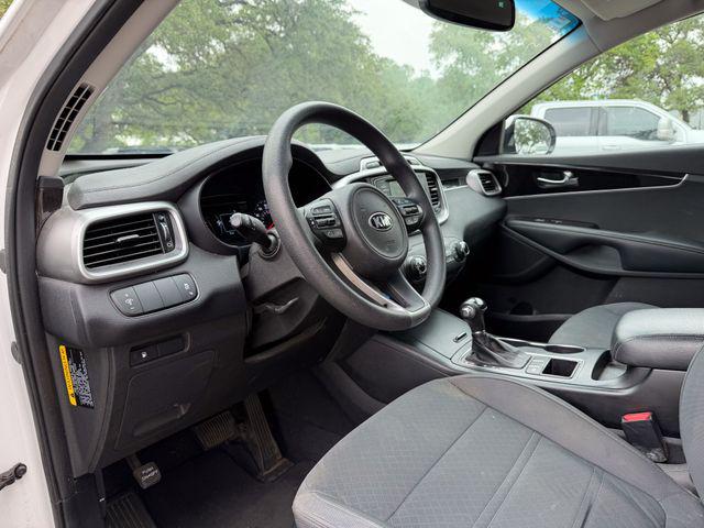2017 Kia Sorento 3.3L LX