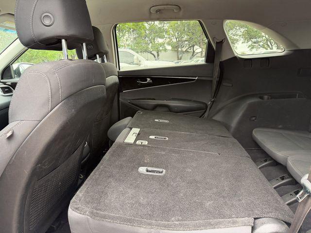 2017 Kia Sorento 3.3L LX