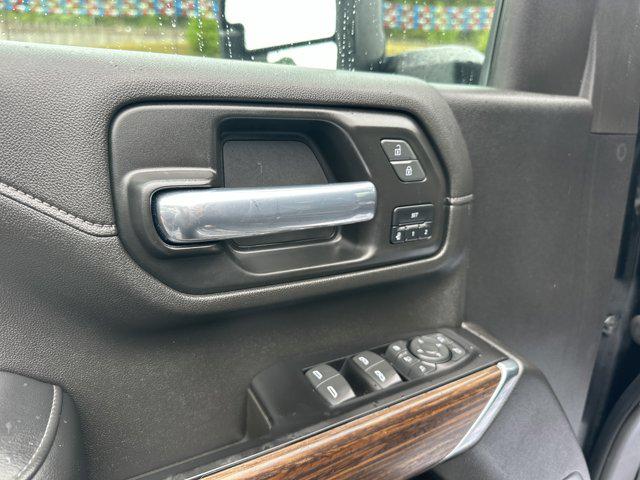 2022 Chevrolet Silverado 2500HD 4WD Crew Cab Standard Bed High Country