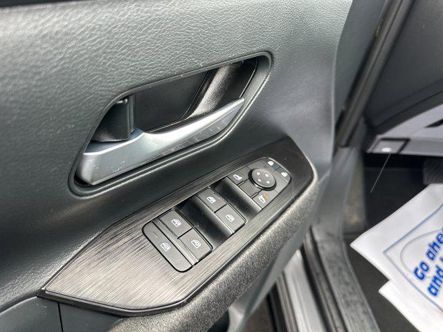 2025 Nissan Kicks SV FWD