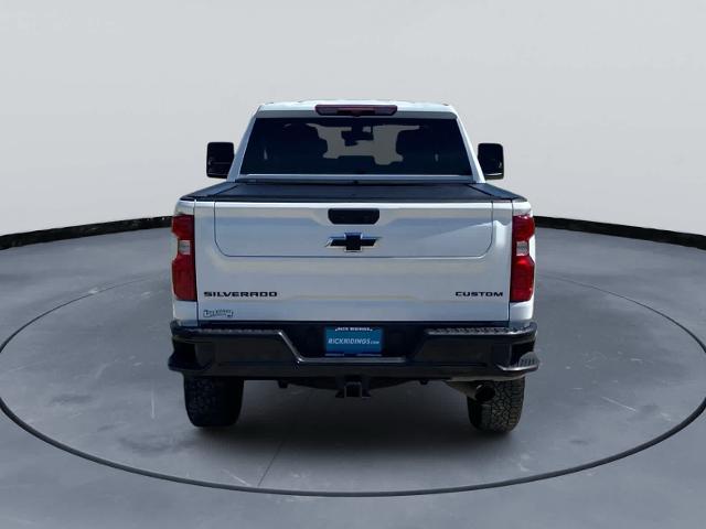 2023 Chevrolet Silverado 2500HD 4WD Crew Cab Standard Bed Custom