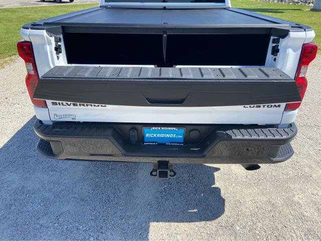 2023 Chevrolet Silverado 2500HD 4WD Crew Cab Standard Bed Custom