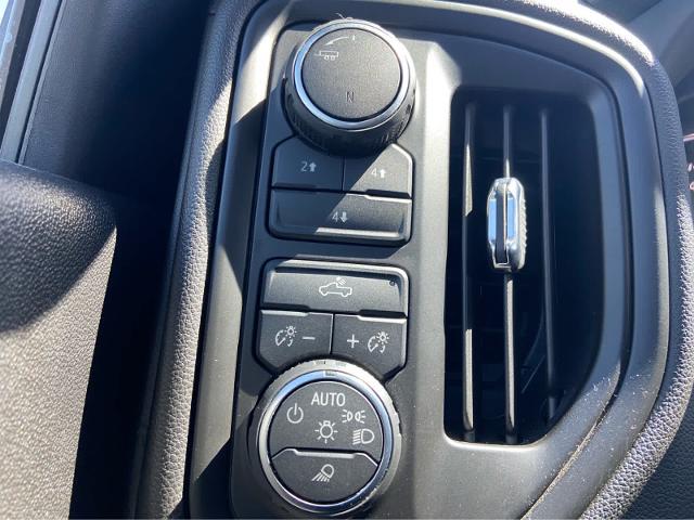 2023 Chevrolet Silverado 2500HD 4WD Crew Cab Standard Bed Custom