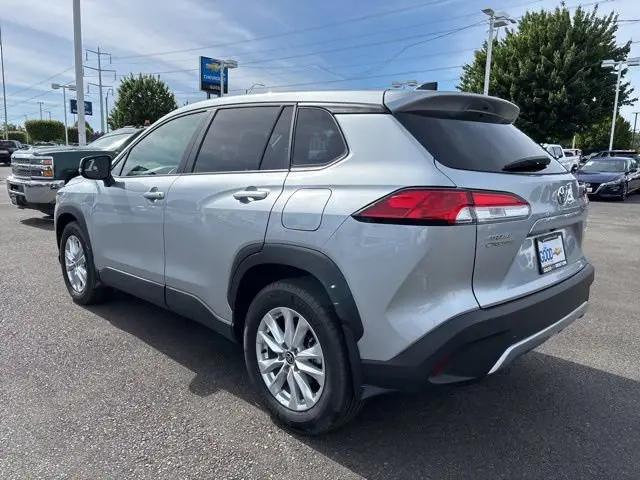 2025 Toyota Corolla Cross LE