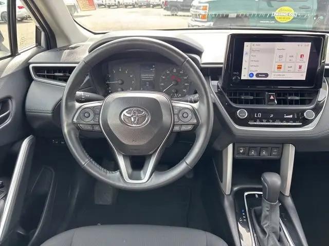 2025 Toyota Corolla Cross LE