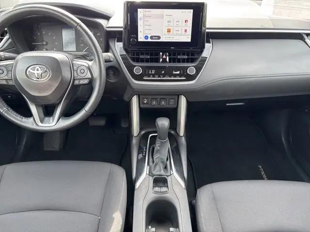 2025 Toyota Corolla Cross LE