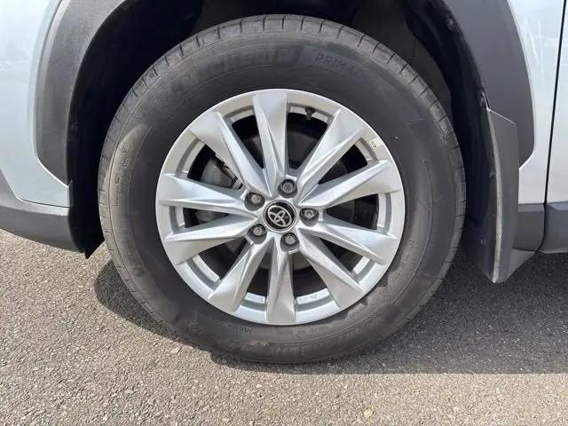 2025 Toyota Corolla Cross LE