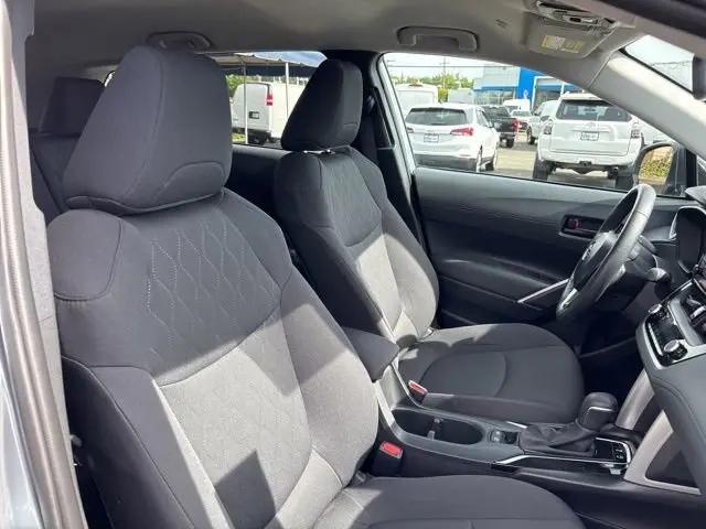 2025 Toyota Corolla Cross LE