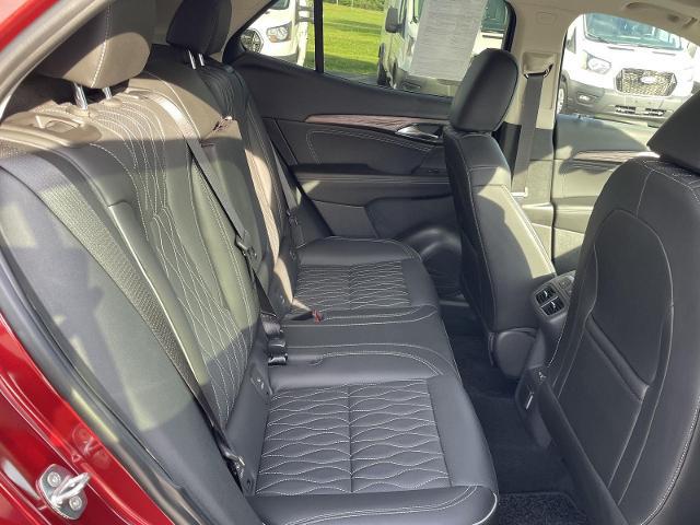2022 Buick Envision FWD Avenir