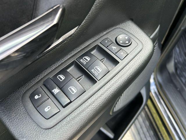 2022 Ram 1500 Big Horn Crew Cab 4x4 5'7" Box