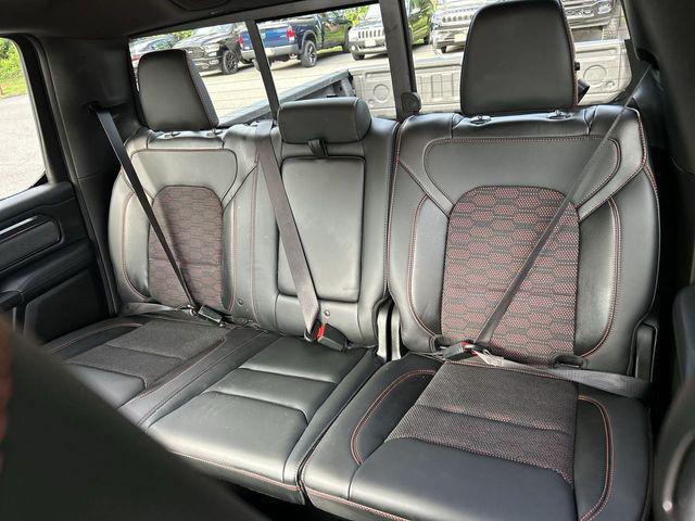 2022 Ram 1500 Big Horn Crew Cab 4x4 5'7" Box