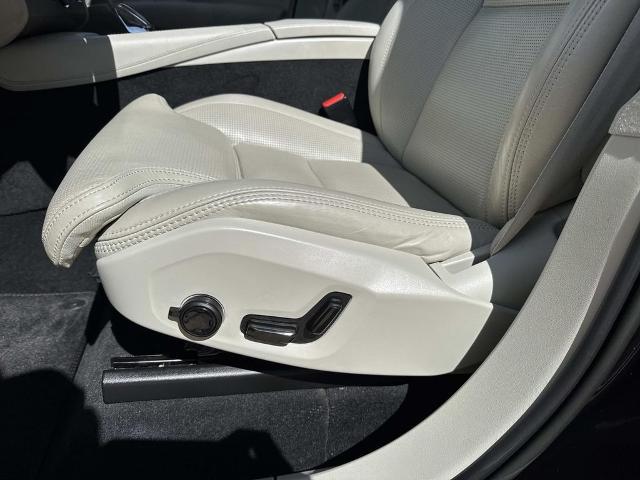 2023 Volvo XC90 B6 Ultimate 7-Seater