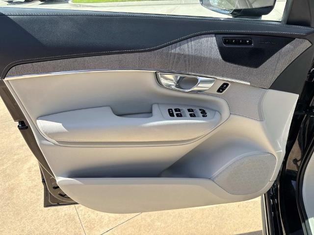 2023 Volvo XC90 B6 Ultimate 7-Seater