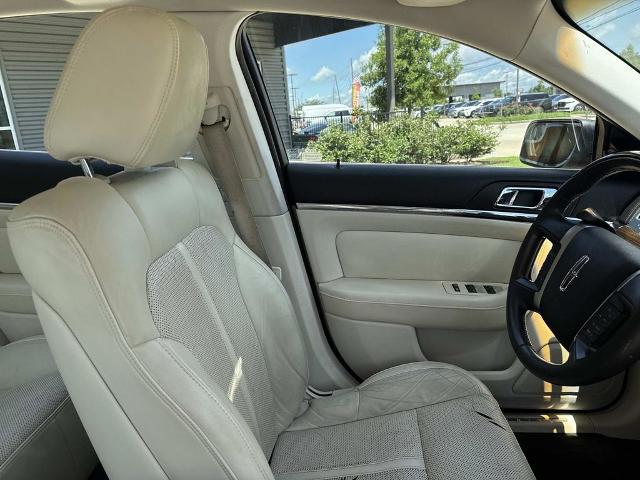2011 Lincoln MKS Base
