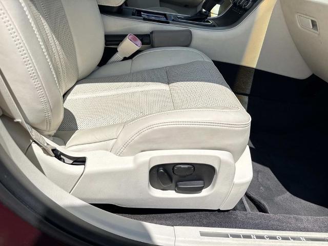 2011 Lincoln MKS Base
