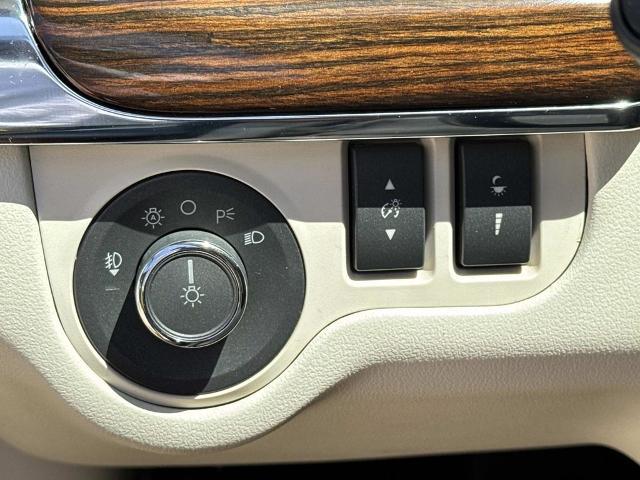 2011 Lincoln MKS Base