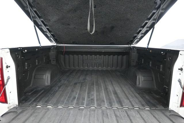2020 Chevrolet Silverado 1500 4WD Crew Cab Short Bed High Country