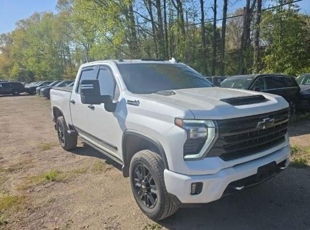 2024 Chevrolet Silverado 3500HD 4WD Crew Cab Standard Bed High Country