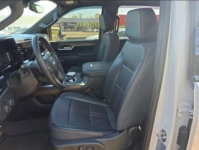 2024 Chevrolet Silverado 3500HD 4WD Crew Cab Standard Bed High Country