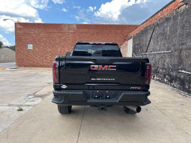 2024 GMC Sierra 2500HD 4WD Crew Cab Standard Bed AT4