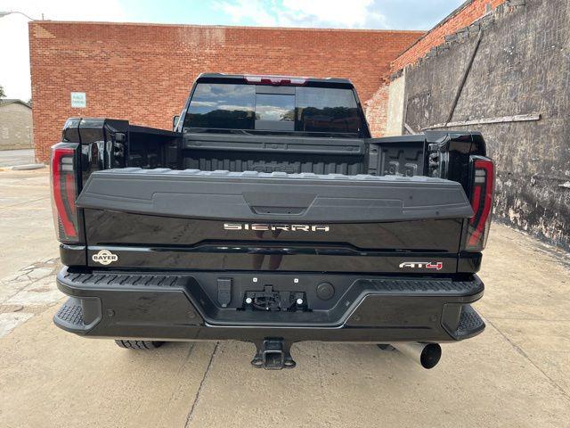 2024 GMC Sierra 2500HD 4WD Crew Cab Standard Bed AT4
