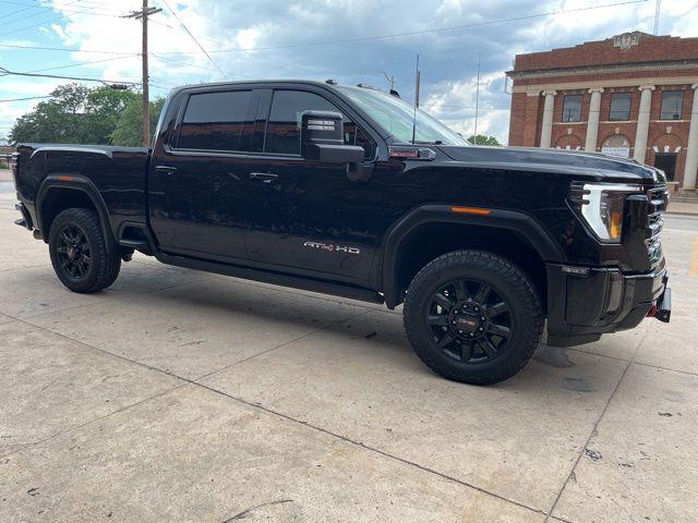 2024 GMC Sierra 2500HD 4WD Crew Cab Standard Bed AT4