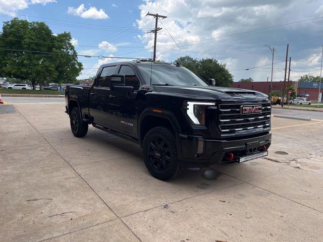 2024 GMC Sierra 2500HD 4WD Crew Cab Standard Bed AT4