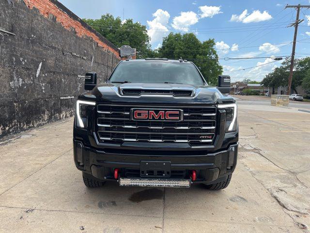 2024 GMC Sierra 2500HD 4WD Crew Cab Standard Bed AT4