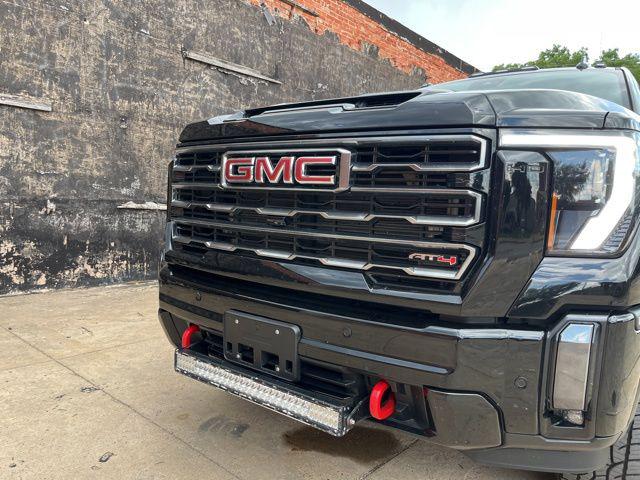 2024 GMC Sierra 2500HD 4WD Crew Cab Standard Bed AT4