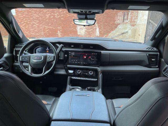 2024 GMC Sierra 2500HD 4WD Crew Cab Standard Bed AT4