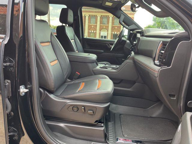 2024 GMC Sierra 2500HD 4WD Crew Cab Standard Bed AT4