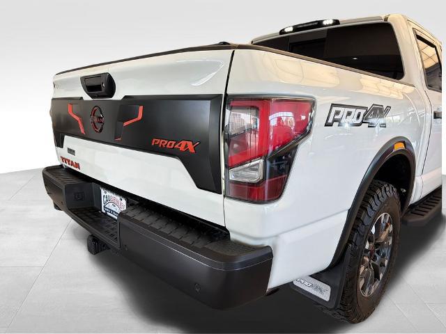 2023 Nissan Titan Crew Cab PRO-4X 4x4