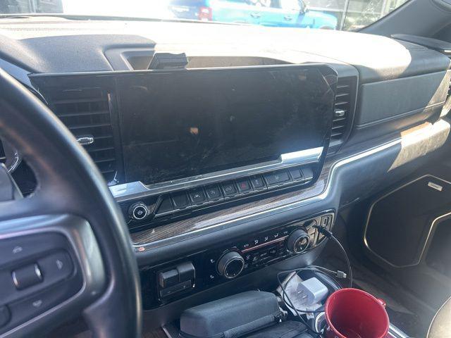 2023 Chevrolet Silverado 1500 4WD Crew Cab Short Bed RST