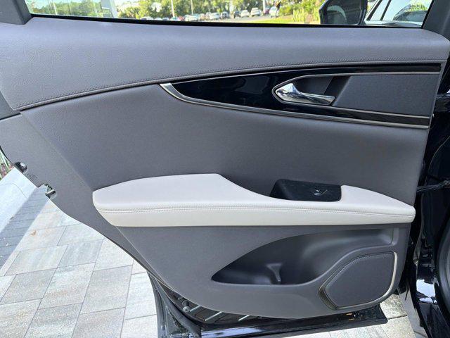 2022 Lincoln Nautilus Standard