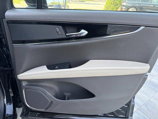 2022 Lincoln Nautilus Standard
