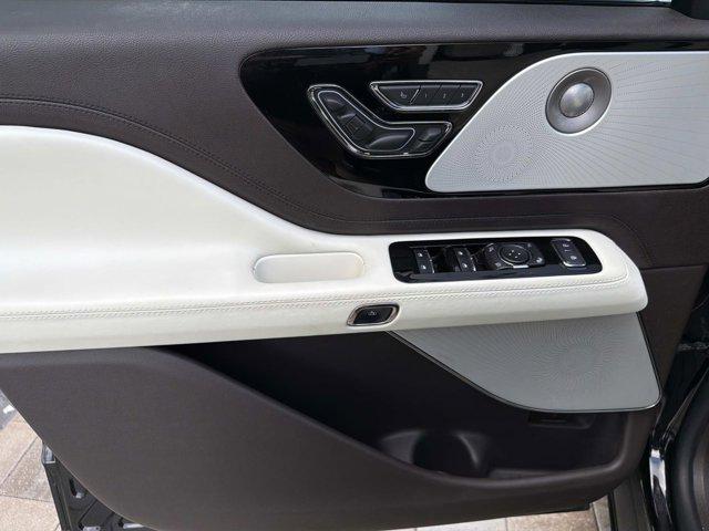 2023 Lincoln Aviator Black Label