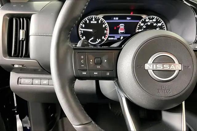 2024 Nissan Pathfinder SL FWD