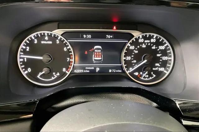 2024 Nissan Pathfinder SL FWD