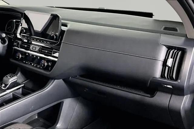 2024 Nissan Pathfinder SL FWD