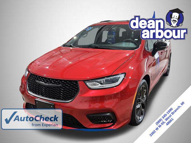 2025 Chrysler Pacifica Limited for sale in West Branch, MI