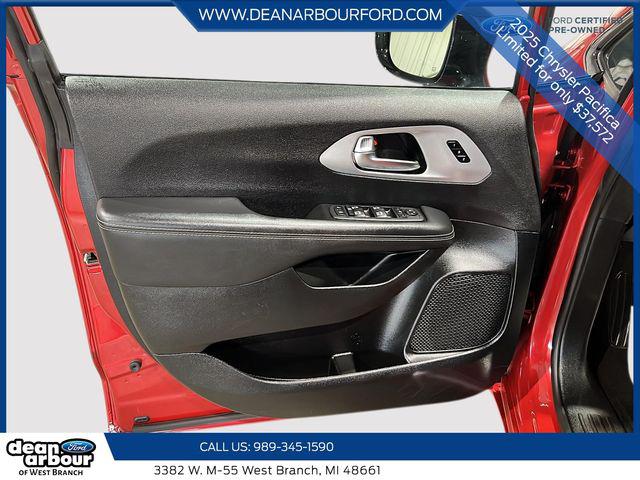 2025 Chrysler Pacifica Limited