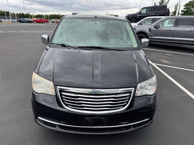 2011 Chrysler Town & Country Limited
