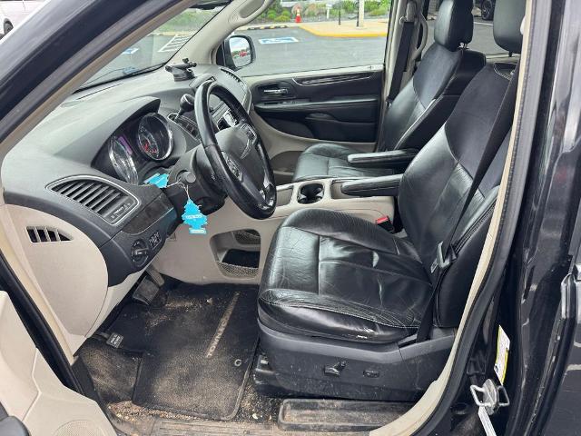 2011 Chrysler Town & Country Limited